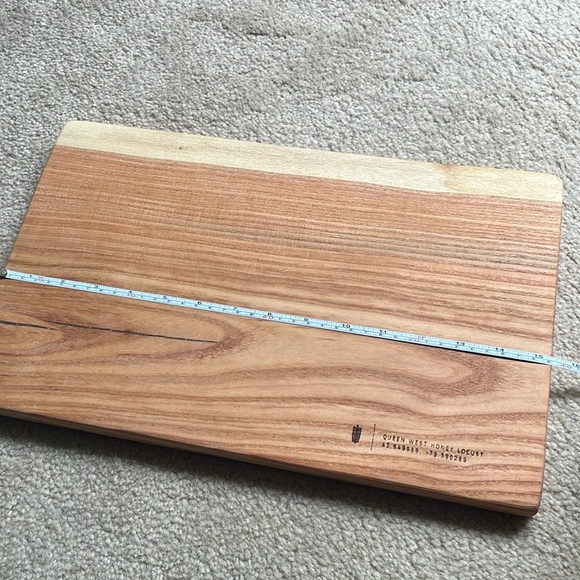 NWOT Reclaimed Honey Locust Wood Rustic Charcuterie or Cutting Board - Picture 12 of 14